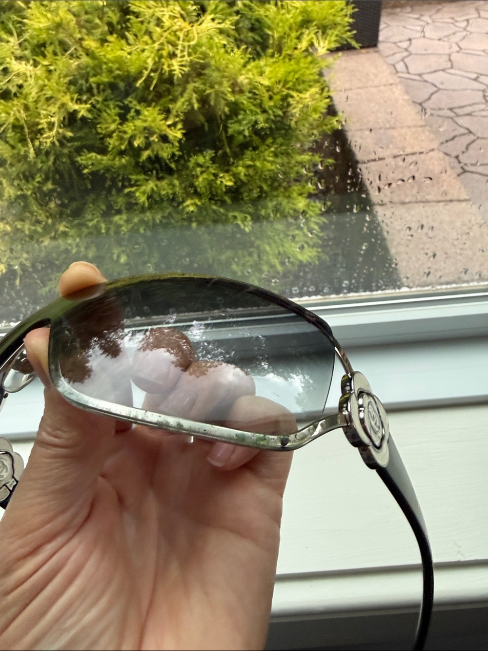 CHANEL Black Gradient Camellia Shield Sunglasses - Picture 6 of 11